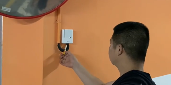 <i style='color:red'>車庫一氧化碳監控設備調試測試步驟</i>